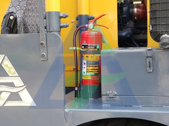 uk-18地下運(yùn)礦車(chē)