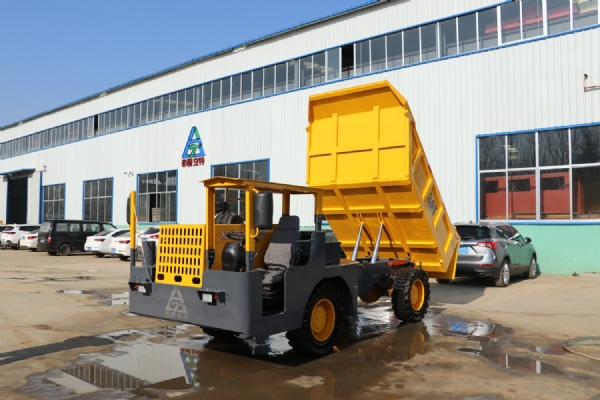 地下運(yùn)礦車廠家